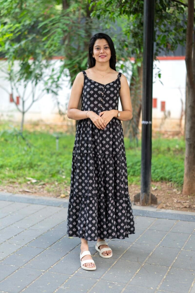 black maxi