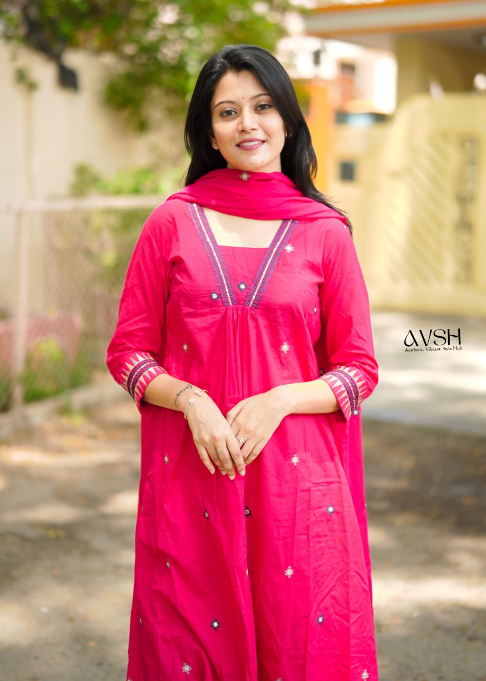 rani tara kurtha set