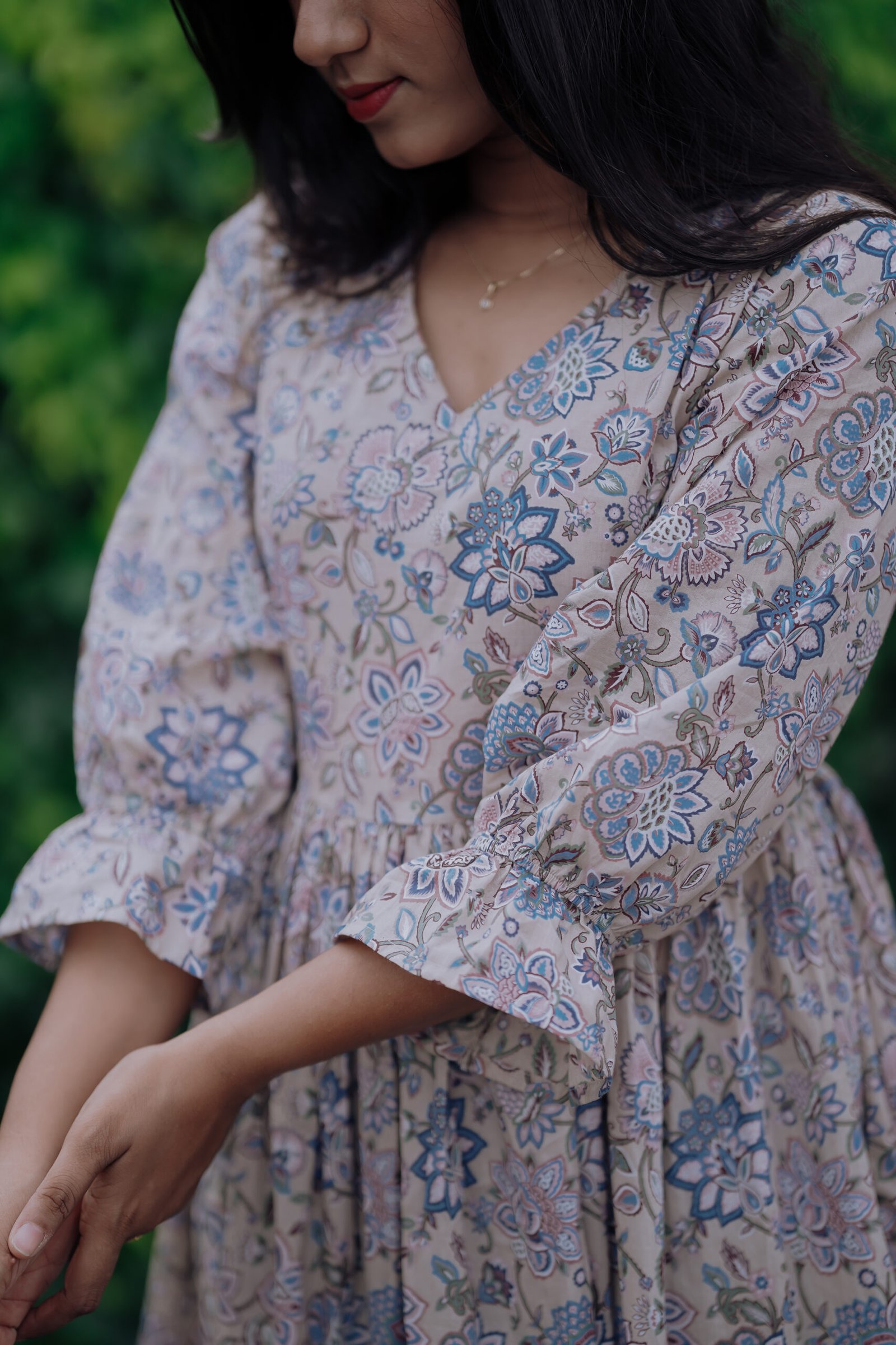 neela maxi neela maxi