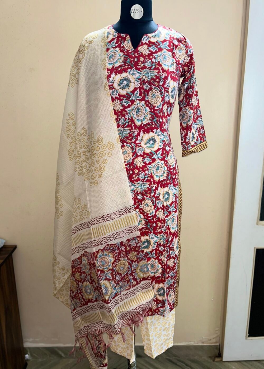 scarlet garden kurtha set