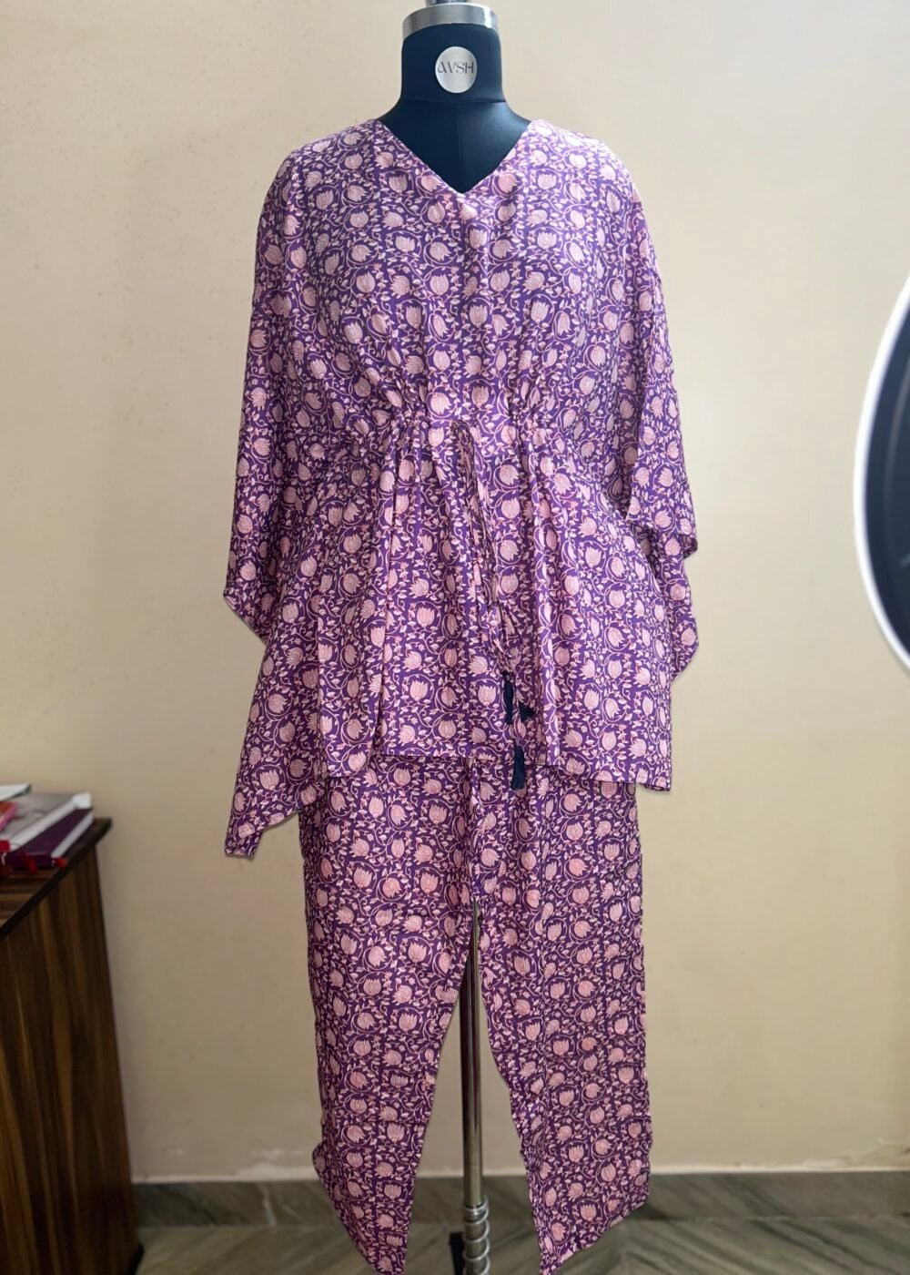 violet gaze leisurewear